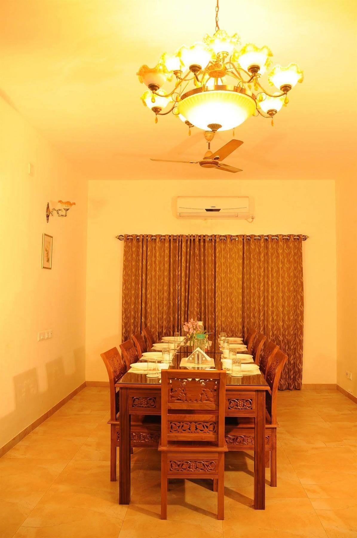 Hotel Executive Comfort - Saidapet / Guindy 3*